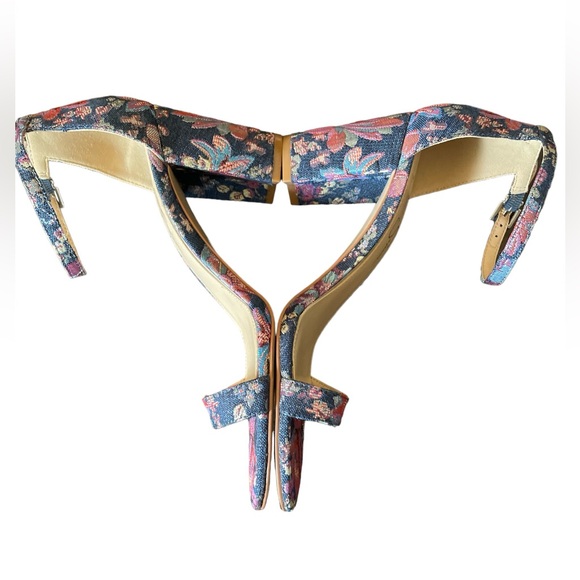 Jessica Simpson Blue Tapestry Heels Size 8.5M - Picture 6 of 9